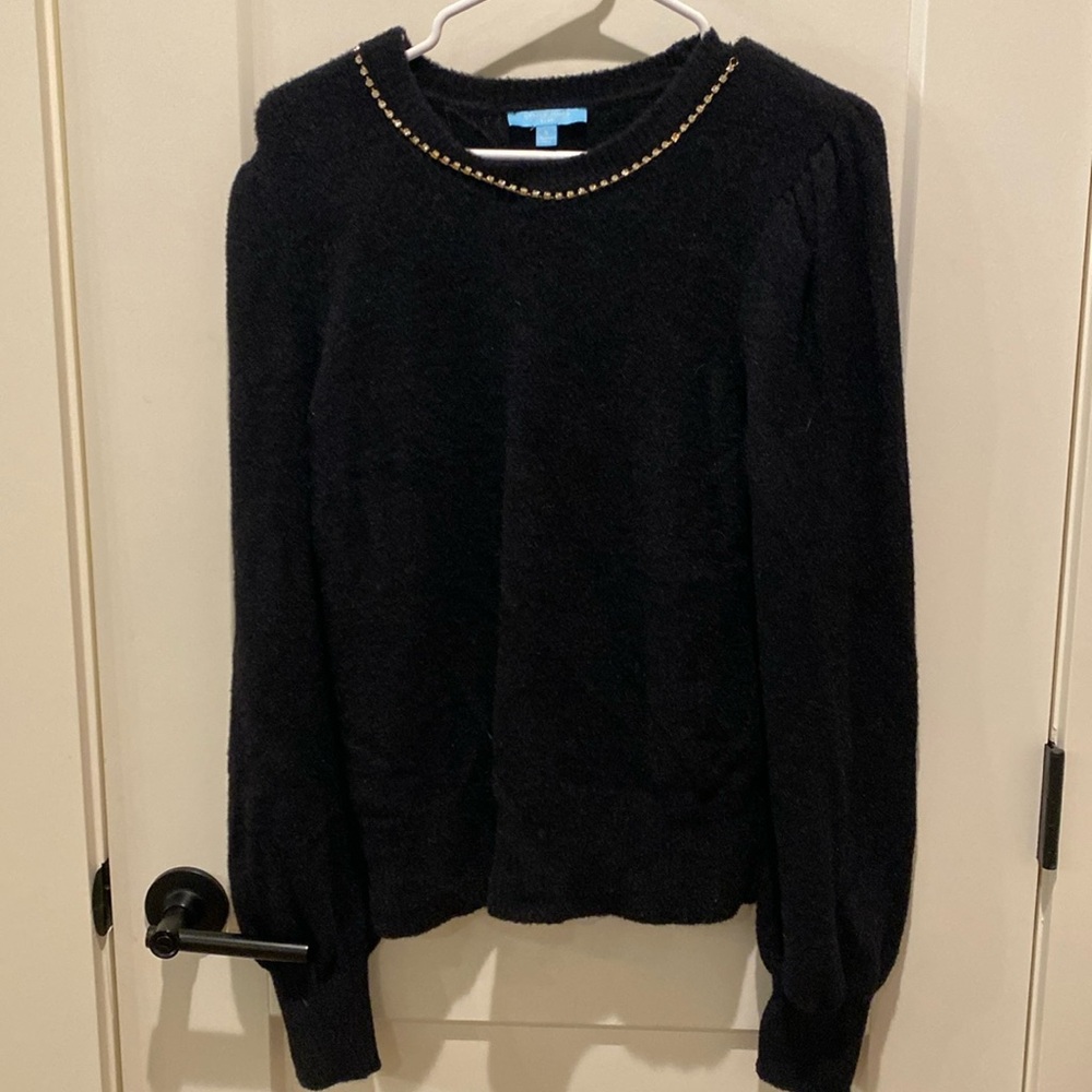 Draper James Ladles Black Sweater with Bling Around Neck. ‎ Size Small
